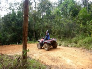 Quadriciclo com Danny de Miranda