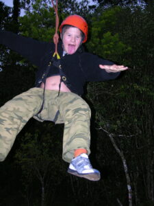 Tirolesa com Danny de Miranda